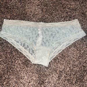 Victoria’s Secret L Lace Hip Hugger Panties NWT